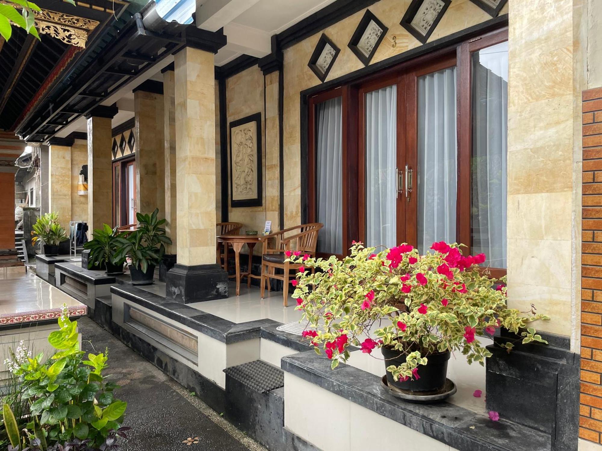 Ubud Tri Upasedana House 2 뜨갈랄랑 외부 사진