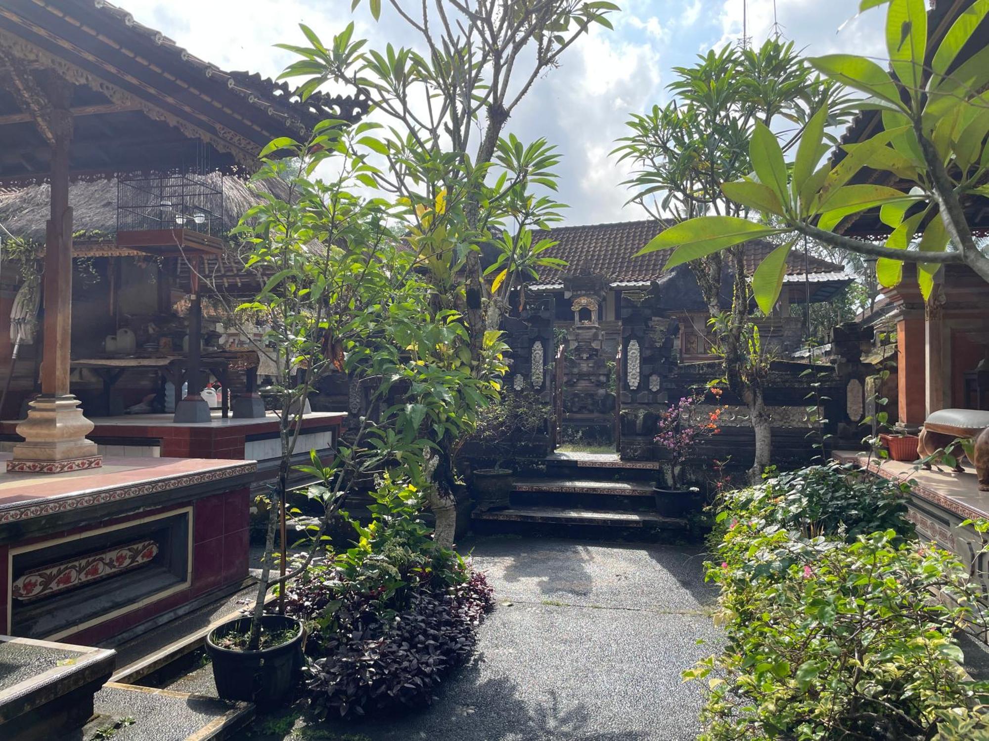 Ubud Tri Upasedana House 2 뜨갈랄랑 외부 사진