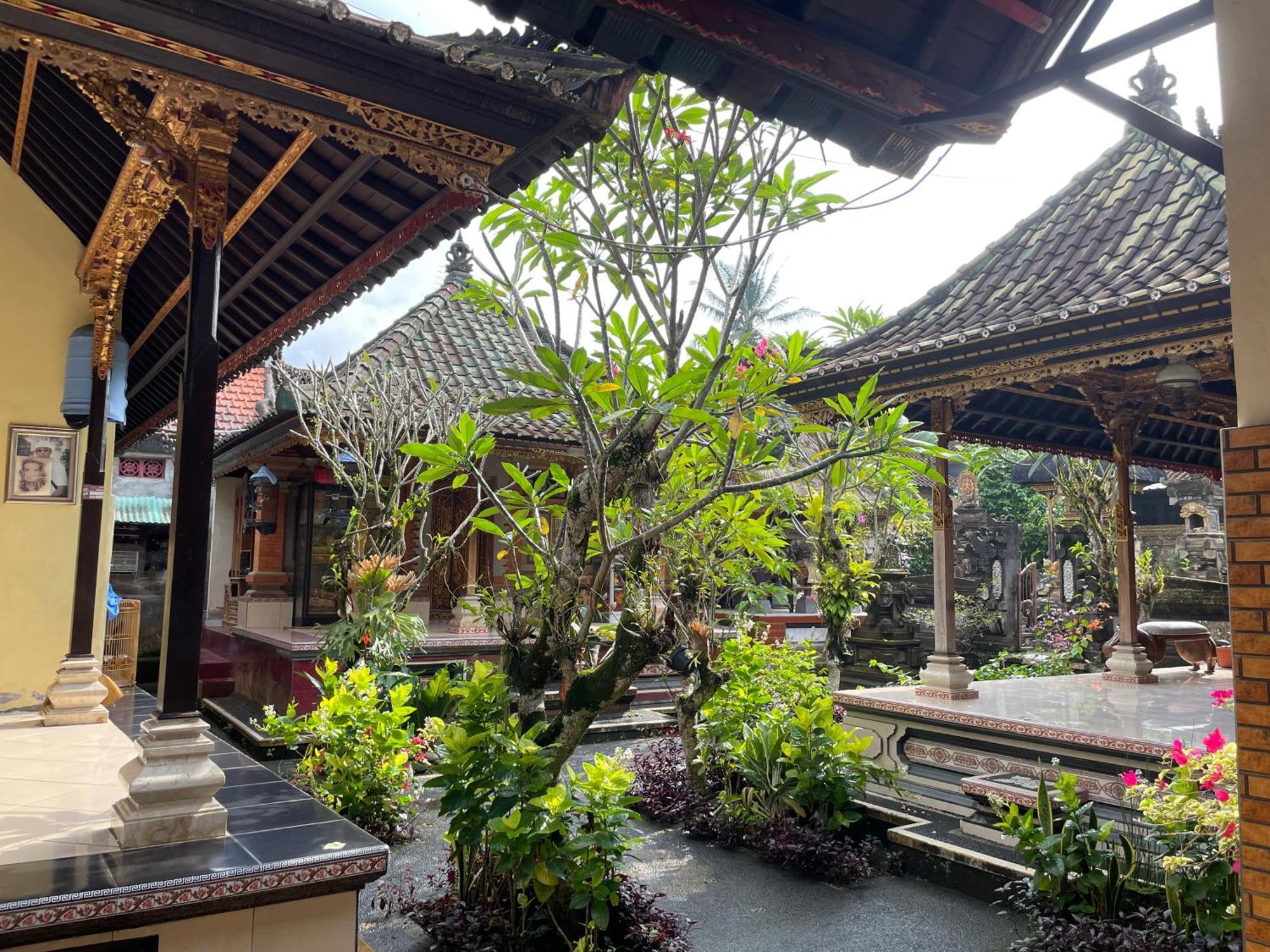 Ubud Tri Upasedana House 2 뜨갈랄랑 외부 사진